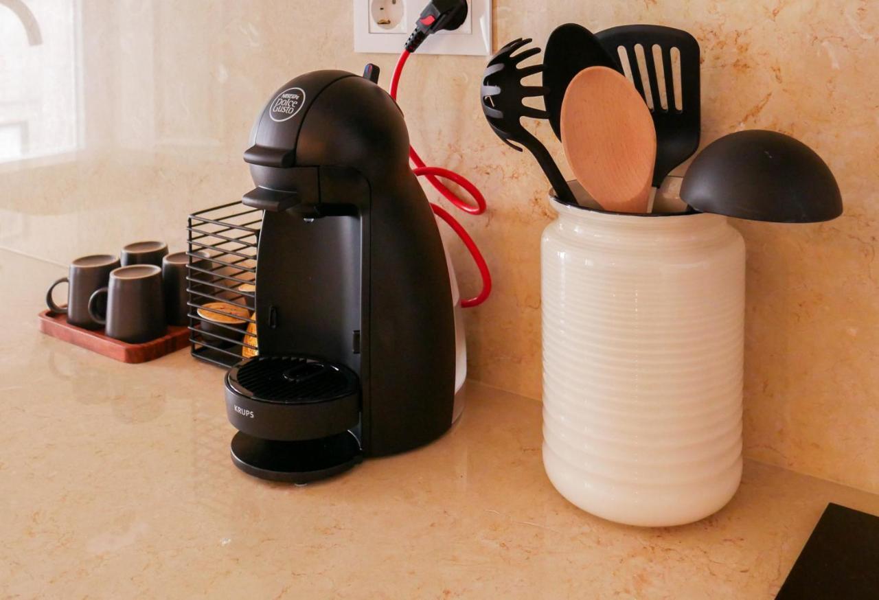 Sunny And Stylish Apartment - 11 Min To The Center Lisboa Exteriör bild